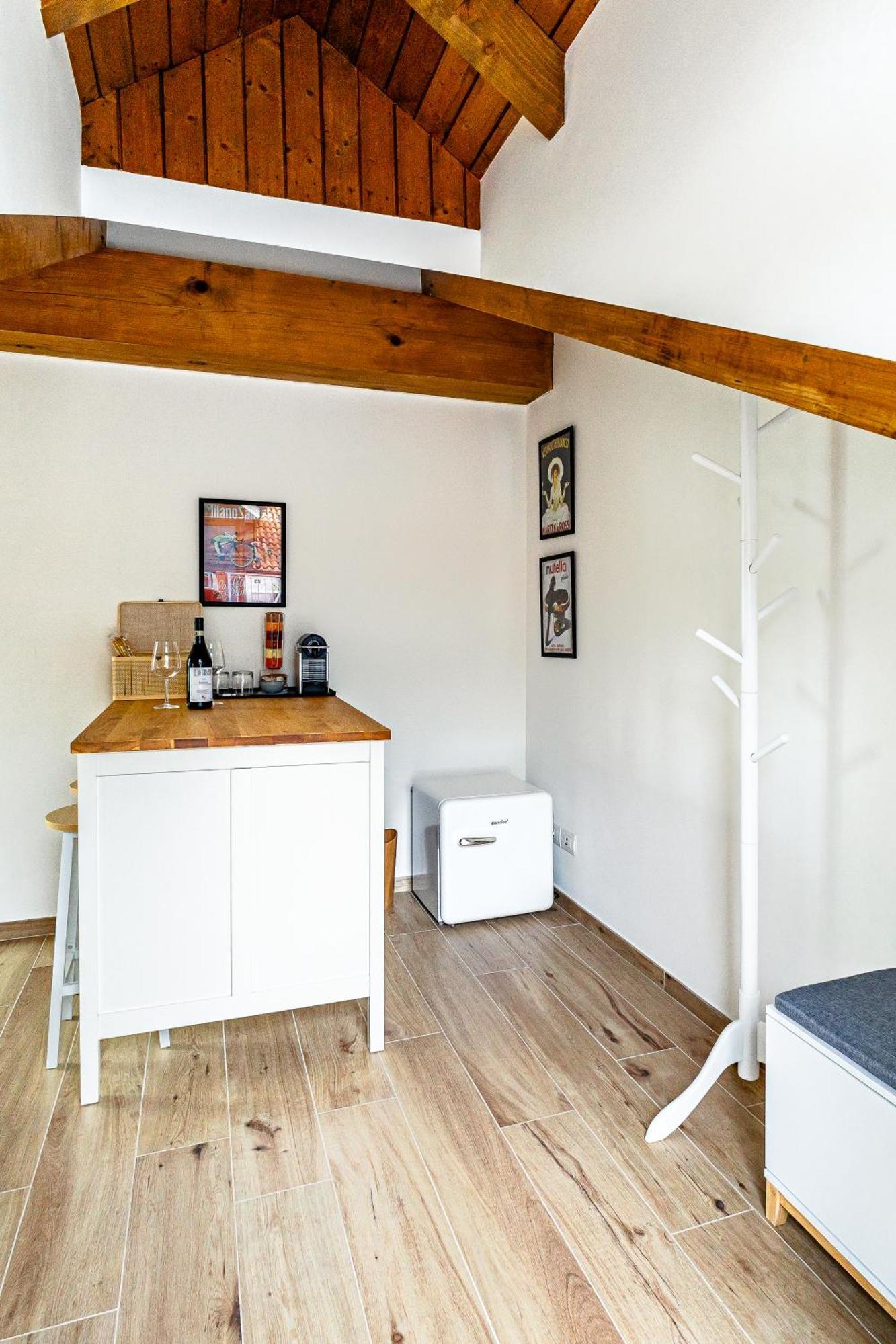 Hotel Charming Barolo Wine Loft Monforte dʼAlba Exterior foto